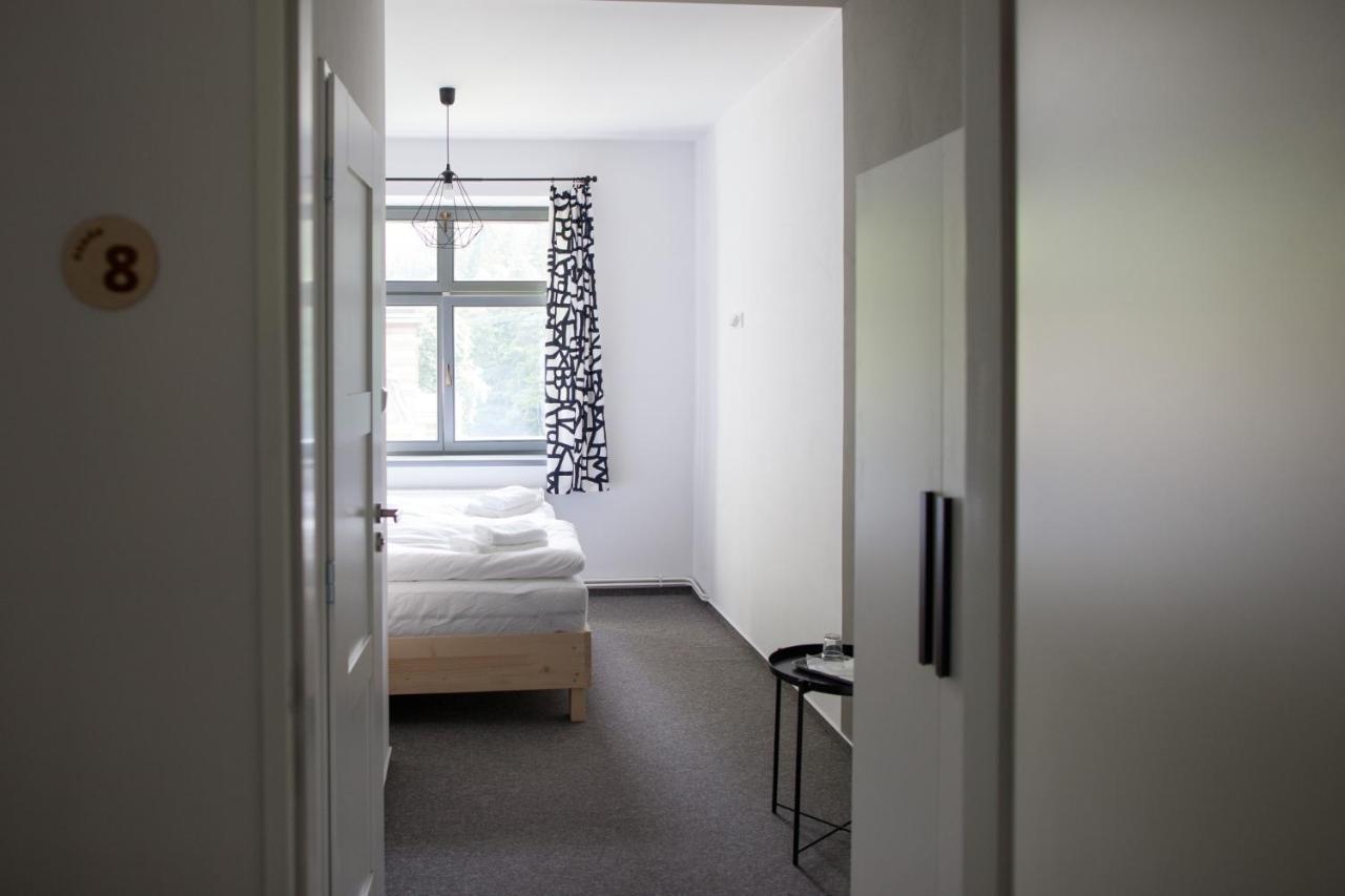 Hotel Spalov Семили Екстериор снимка